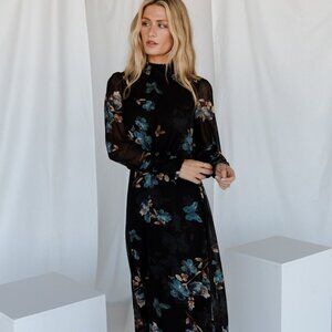 Baltic Born Luciana Maxi Dress | Black + Blue Size MM